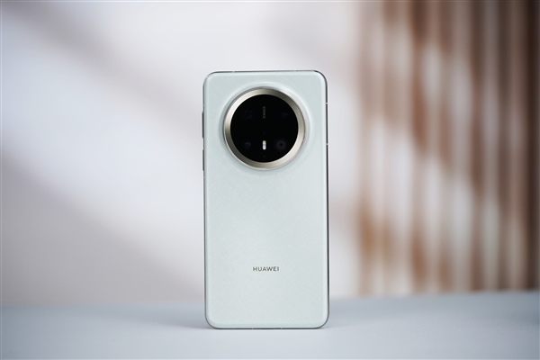 史上最强Mate!华为Mate 70 Pro+飞天青图赏