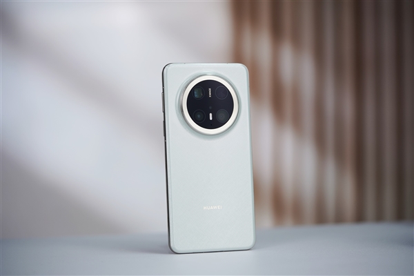 史上最强Mate!华为Mate 70 Pro+飞天青图赏