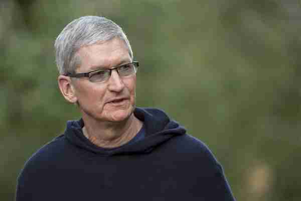 苹果CEO库克：从来没有考虑过Apple Intelligence收费问题