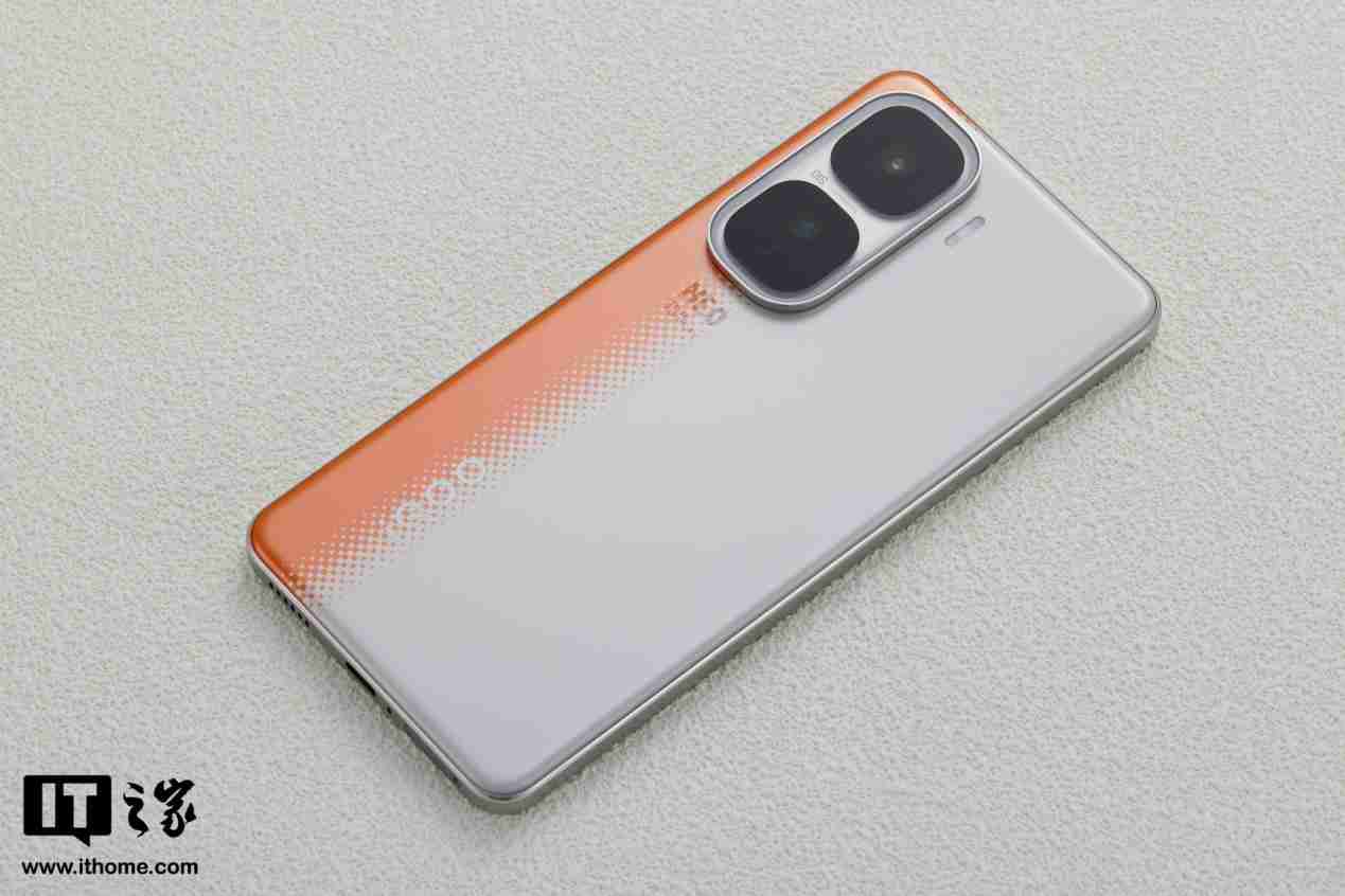 iQOO Neo10 / Pro 手机维修备件价格公布:显示屏优惠价 670 元起,电池 229 元