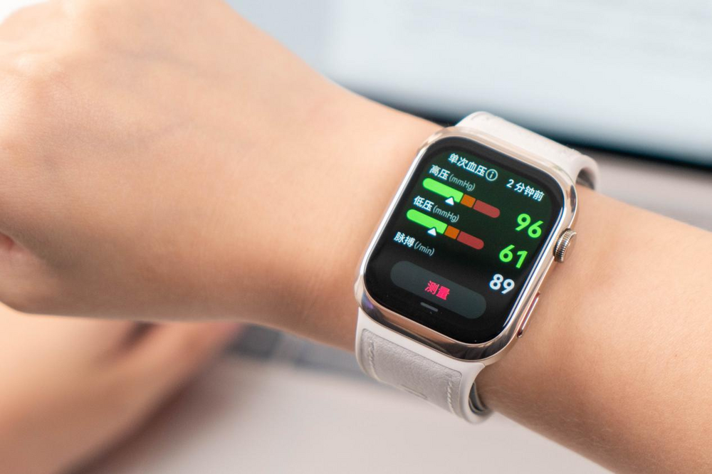 华为首款动态血压监测手表，华为WATCH D2带来血压健康管理新方式