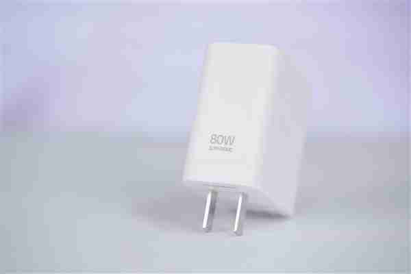 翅膀纹理灵动吸睛！OPPO Reno13图赏