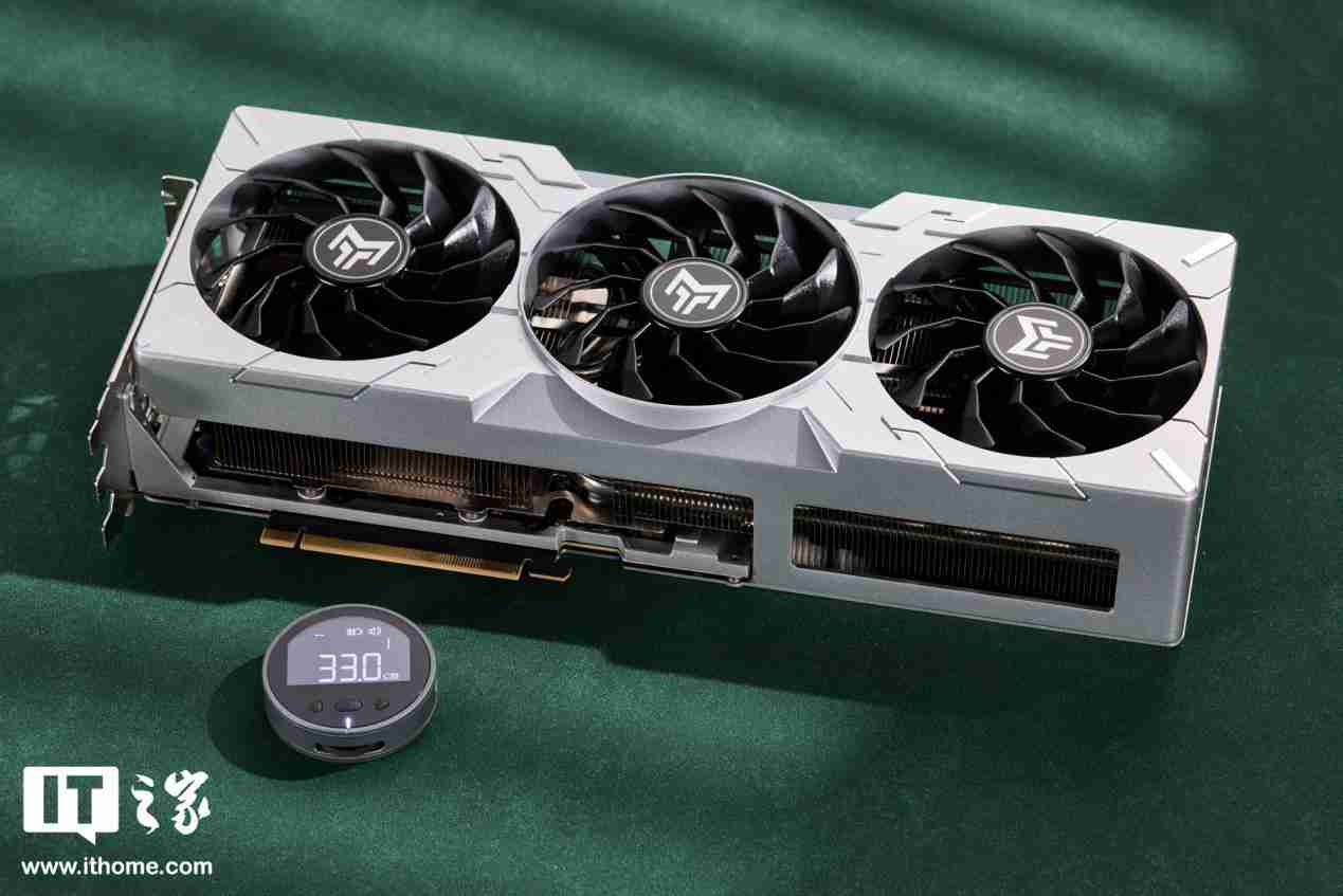 影驰 GeForce RTX 4070Ti SUPER 金属大师 Plus OC 评测：好散热榨干每一丝性能