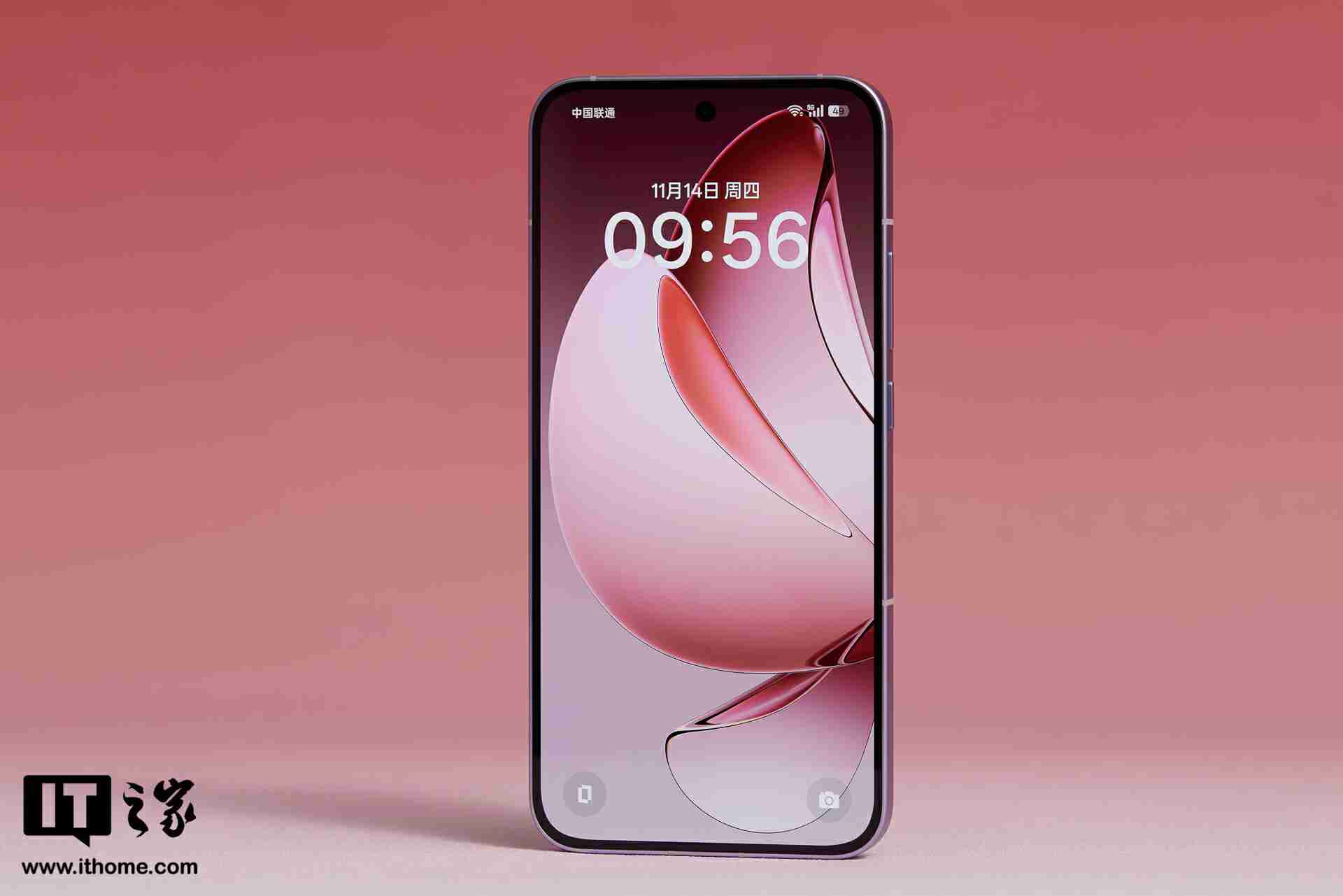 OPPO Reno13 系列实拍图赏：四曲柔边小直屏，“超美小 OPhone”