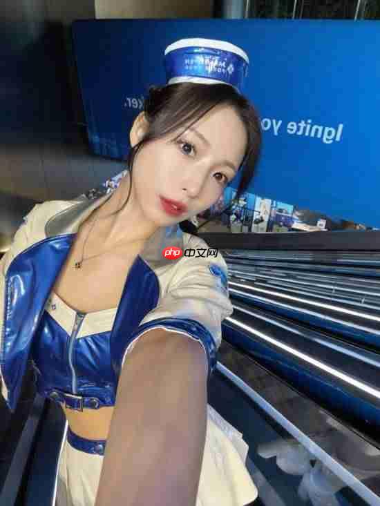 日本美女姐姐COS分享