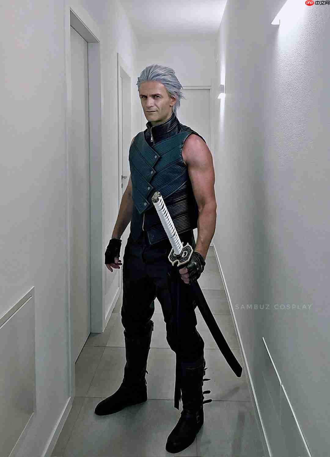 皮衣配圣诞帽!意大利Coser演绎《鬼泣5》圣诞但丁