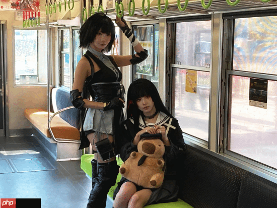 《鸣潮》×京阪电车联动开启！人气黑长直JK少女降临