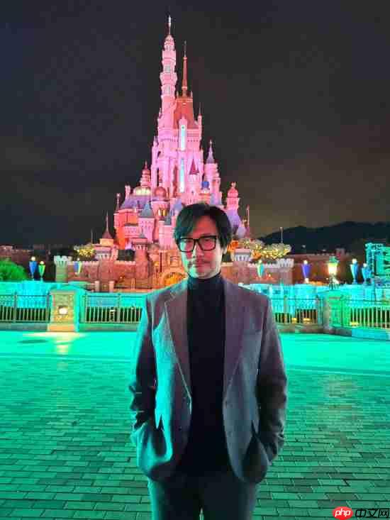 迪士尼公布《死亡搁浅》动画后 岛哥哥畅游香港迪士尼