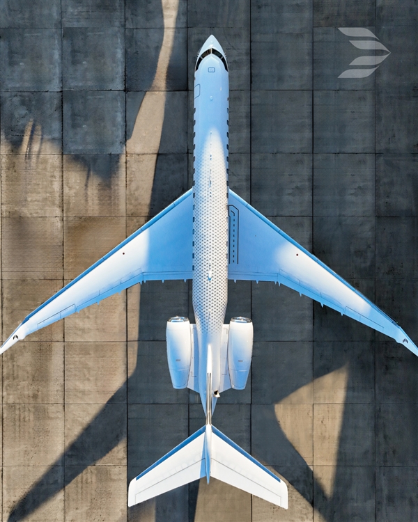 全球最快公务机 庞巴迪环球8000获美国联邦航空管理局认证