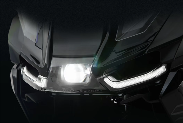 史上最强拳击手发动机 宝马全新R 1300 RT公升摩托上市:31.99万