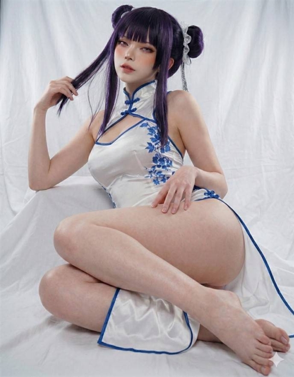 大神用AI制作《芙莉莲》Cos图:媲美真人