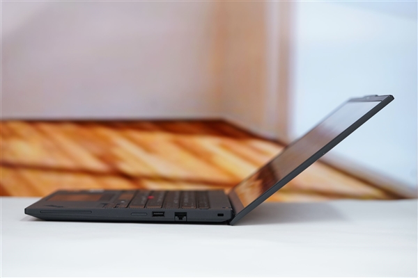 锐龙7 PRO 350加持!联想ThinkPad T14 Gen6图赏