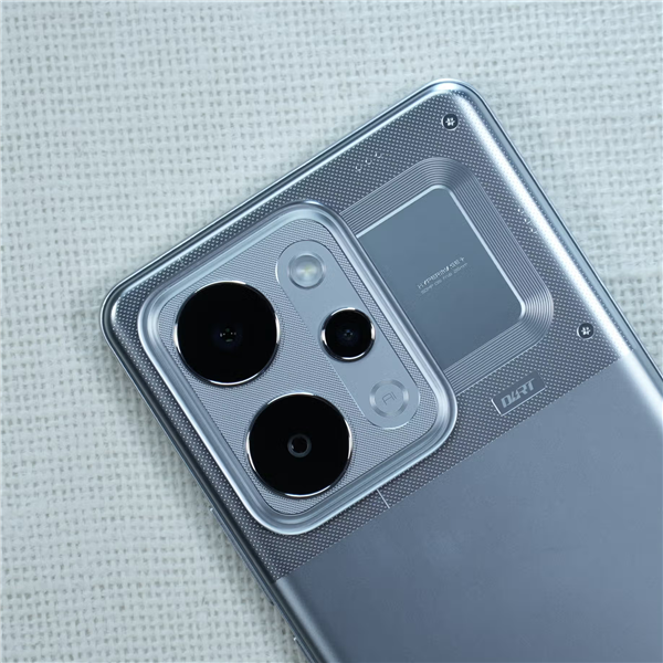 全球首款千元档万级电池手机来了!真我P4 Power发布:1960元起