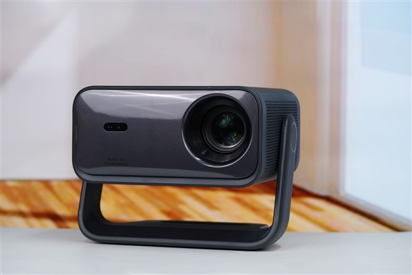 1300CVIA亮度+哈曼音响!哈趣K3 Ultra Max投影仪图赏