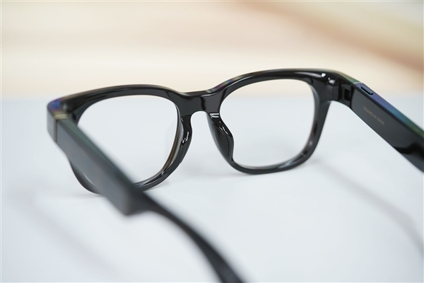 李开复:AI领域里手机是绝对错误的设备