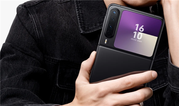 全球首创阔折叠!华为Pura X激活销量已破百万:二代即将登场