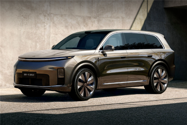 全新理想L9 Livis为何卖到56万 官方揭秘：全主动悬架 72.7度超大电池