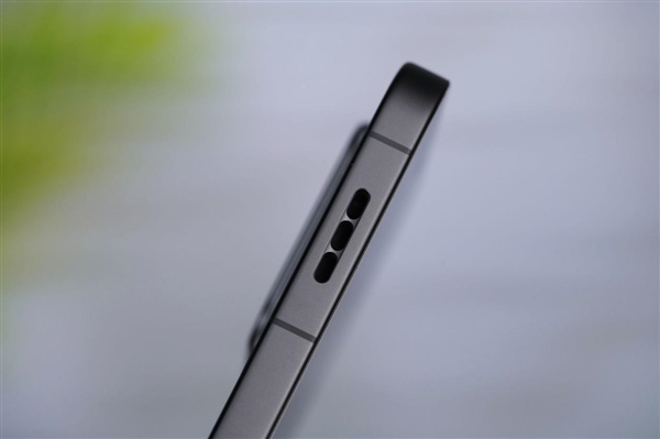 451万分最强旗舰手机!iQOO 15 Ultra图赏