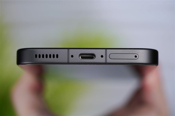 451万分最强旗舰手机!iQOO 15 Ultra图赏